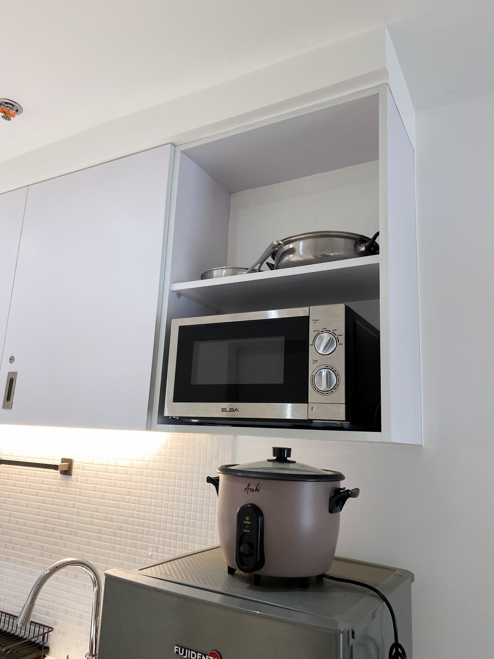 Mid Century Unit - Kitchen Utensils