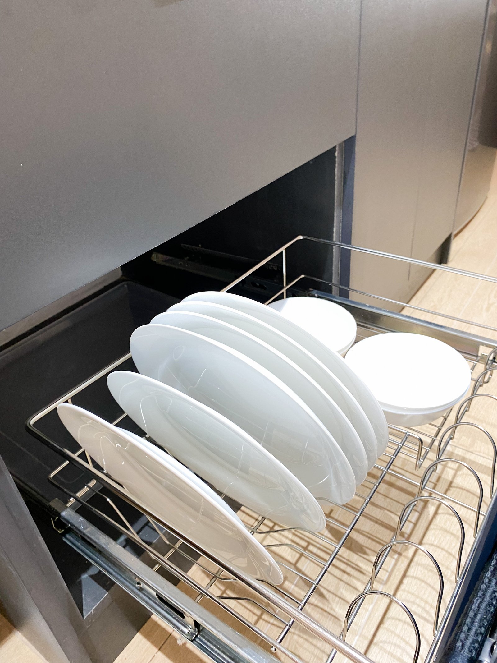 Mid Century Unit - Kettle